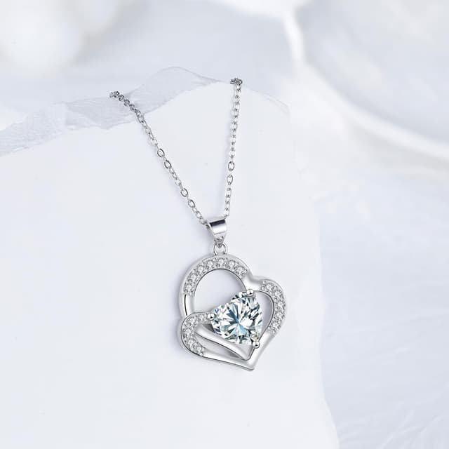 Detalle 2 de J.MOULING Damen Halskette aus 925 Sterling Silber mit Doppelherz-Anhänger & 3A Zirkonia
