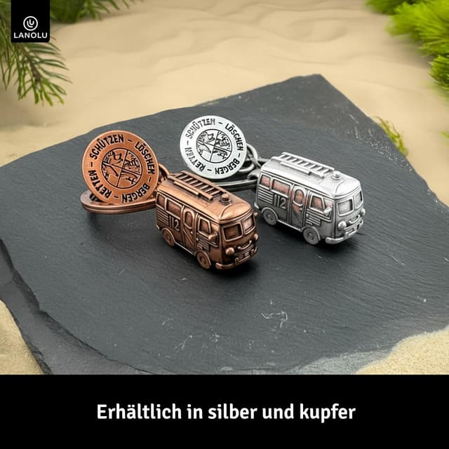 Detalle de LANOLU Schlüsselanhänger Feuerwehrmann mit 3D-Feuerwehrauto und beidseitiger Gravur