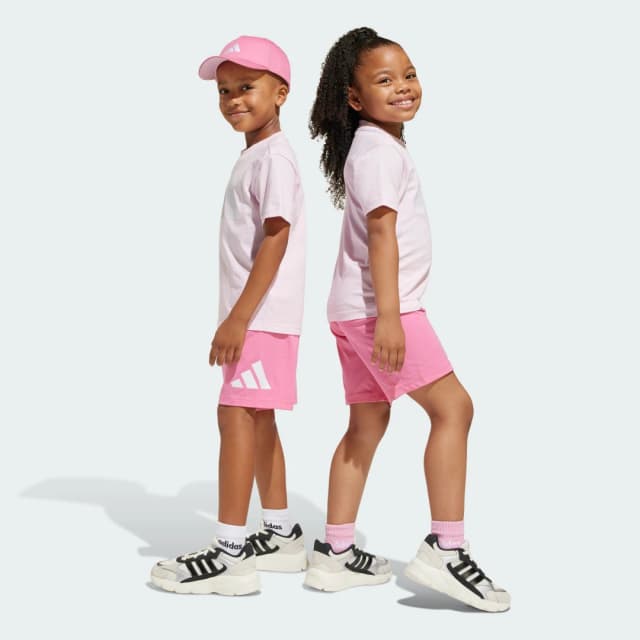Detalle 1 de Adidas Conjunto Essentials Niños Rosa