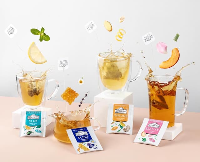 Detalle de Ahmad Tea Natural Benefits – Selezione di tè con sei infusi a base di frutta e erbe