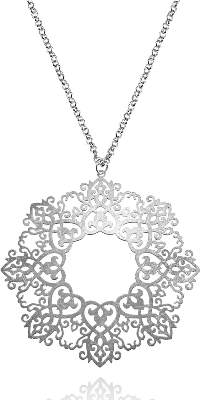 Detalle de Collier long mandala namana avec pendentif disque géométrique sur chaîne ajustable