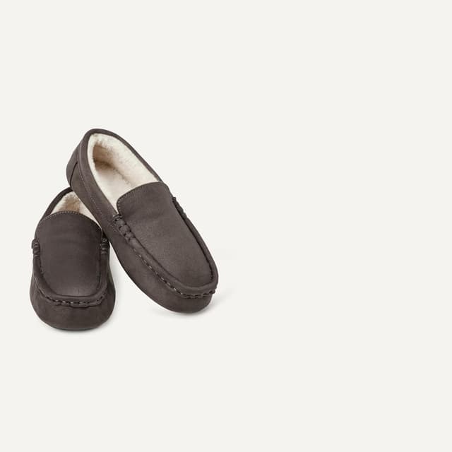 Detalle 2 de Amazon Essentials Boys Moccasin Slipper