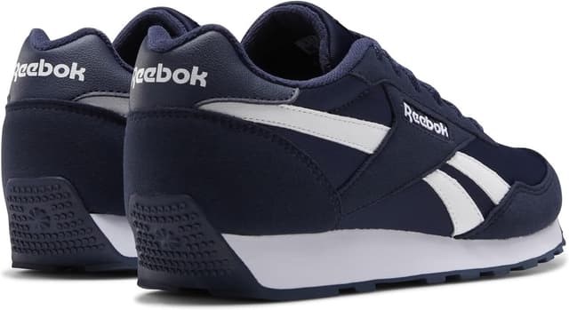 Detalle de Reebok Rewind Run Noir : des trainers inspirées des archives, sobres et faciles à porter
