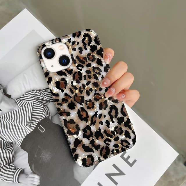 Detalle 2 de J.west Luxury Sparkle Translucent Clear iPhone 14 Case (6.1-inch) with Vintage Leopard Print