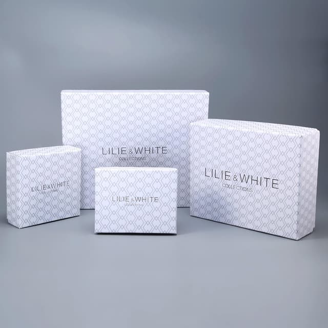 Thumbnail 5 de LILIE&WHITE Orecchini Geometrici Nero Oro