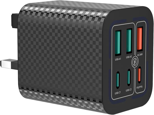 Detalle de USB C Plug 50W 6-Port Fast Charger (UK PD + QC) Black — Multiport Type C wall charger adapter