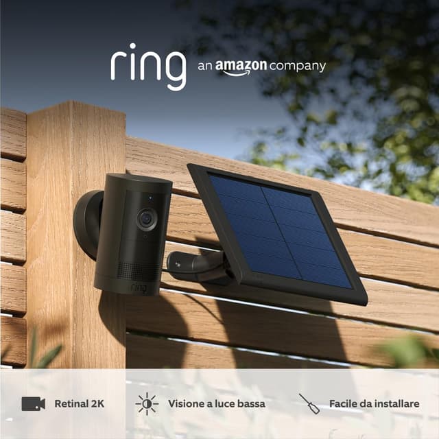 Detalle de Ring Videocamera esterna Plus a energia solare (Outdoor Camera Plus, modello recente) con video 2K e batteria ricaricabile