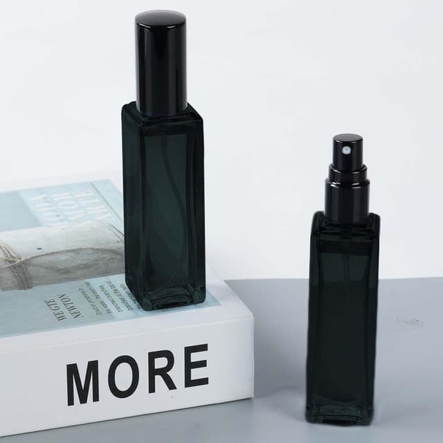 Detalle de LOPHE Extracteur Diffuseur de Parfum 6 flacons carrés en verre de 10 ml avec pompe, voyage (bleu-noir)