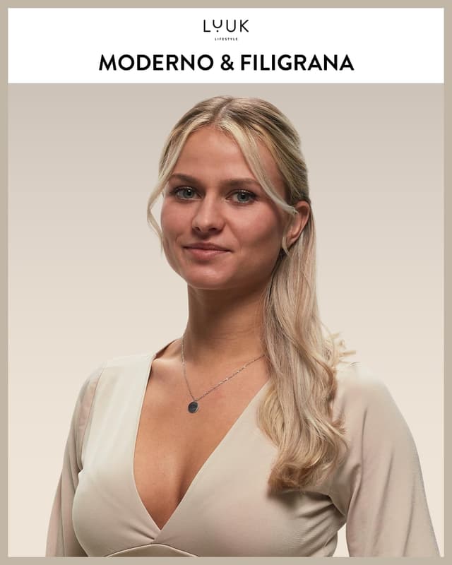 Detalle 2 de LUUK LIFESTYLE collana in acciaio con ciondolo arcobaleno e dedica HAPPINESS