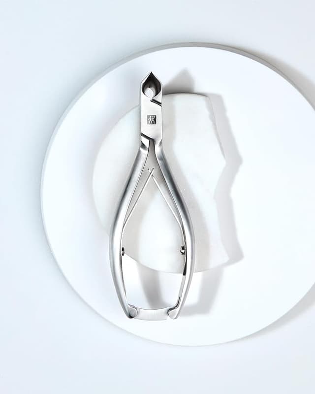 Thumbnail 2 de ZWILLING Alicate cortauñas Premium para uñas gruesas ✂️