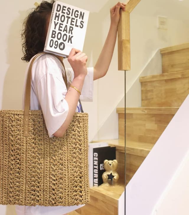 Detalle de YXQSED Round Woven Straw Bag with Zipper, Leather Handles (Large Summer Beach Bag)