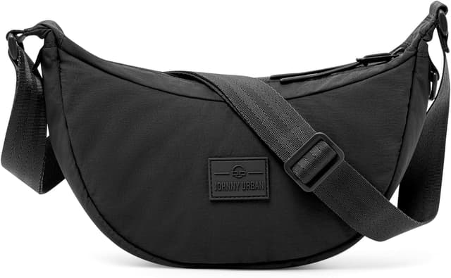 Detalle de Johnny Urban Kaia Small Crossbody Bag (Halbmond) – kompakte Moon Bag mit verstellbarem Gurt, wasserabweisend