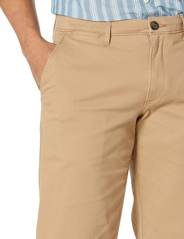 Detalle de Amazon Essentials Straight-Fit Chino Pants 31W
