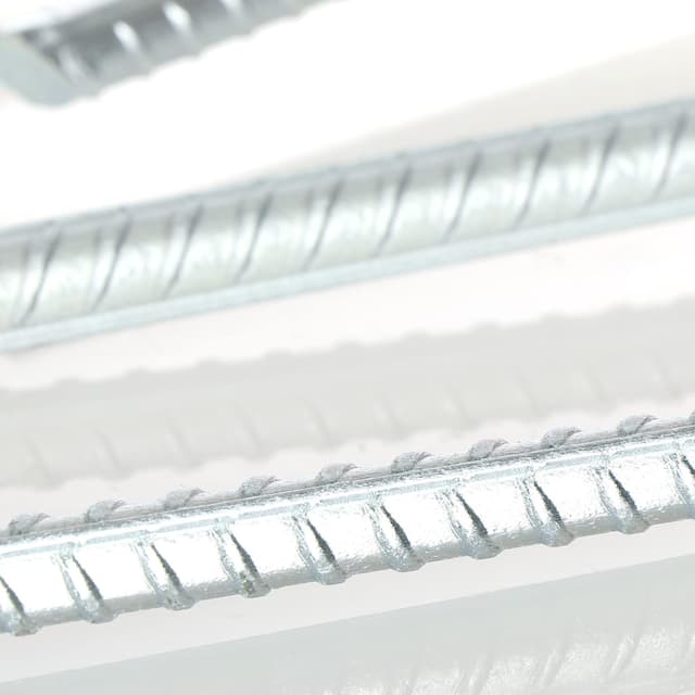 Detalle de COM-FOUR 4 ancrages au sol XL en acier galvanisé, forme en U (38 cm) pour tentes et trampolines