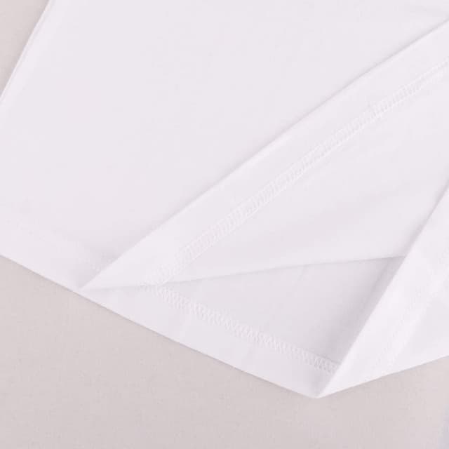 Detalle 2 de T-shirt Henley manches courtes en coton extensible à col V avec boutonnage – pour homme, Muscle Slim Fit