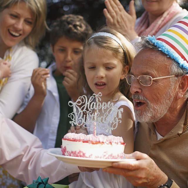 Detalle 2 de Happy Birthday cake topper (bow & silver glitter) in 300 gram glitter cardstock – 1 pack