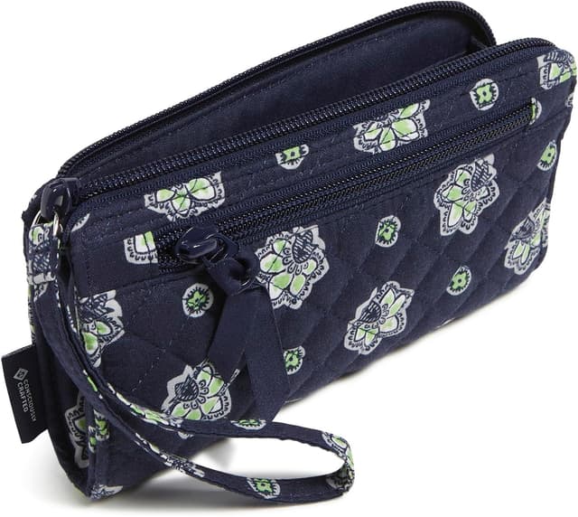 Detalle de Vera Bradley Collegiate Front Zip Wristlet with RFID Protection