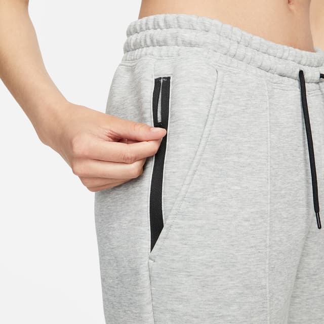 Detalle 2 de Nike Sportswear Tech Fleece 10 años