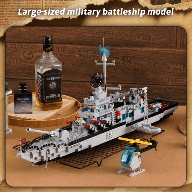 Detalle de Military Battleship Cruiser Set 1442 pieces