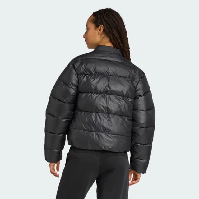 Detalle 2 de adidas Essentials CLIMAWARM chaqueta de plumón sintético negra