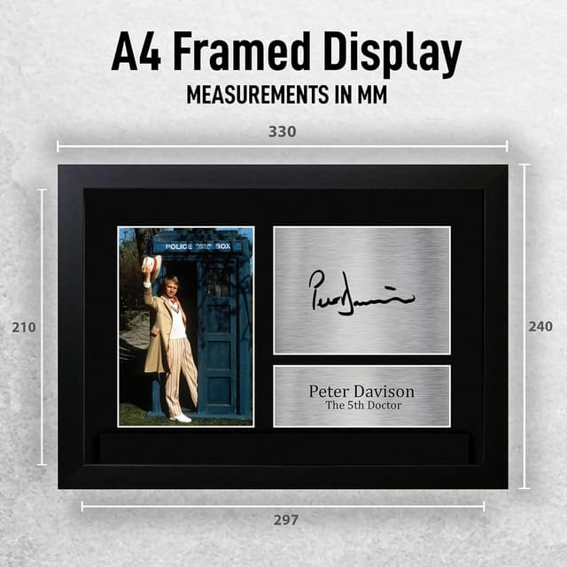Detalle 2 de Peter Davison Dr Who Fifth Doctor Signed A4 Framed Photo