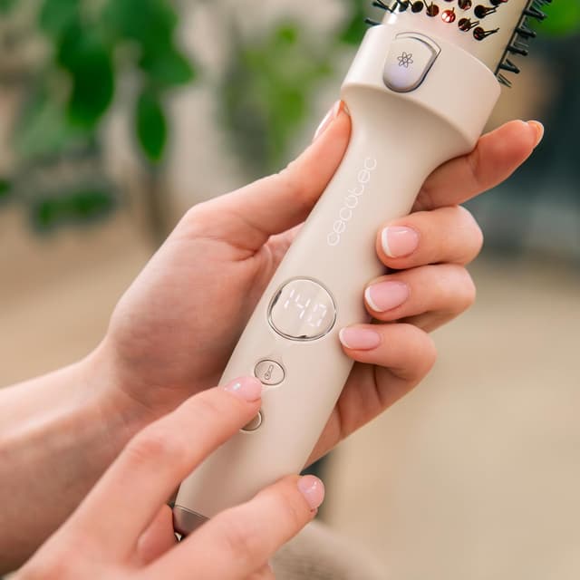 Imagen de Cecotec InstantCare ThermoGlow cepillo alisador 70 W en OfertitasTOP