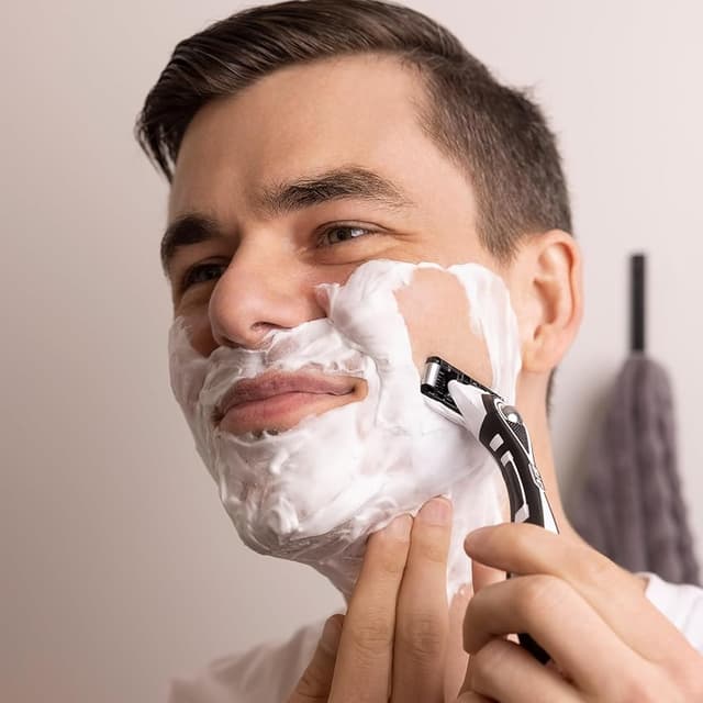 Detalle 2 de BIC Hybrid 5 Flex 8 recambios, 5 hojas móviles 🪒