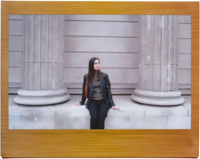 Detalle 1 de Instax Wide Film Brushed Metal Design 10 Aufnahmen