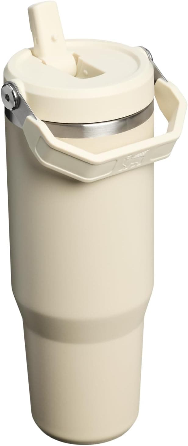 Detalle de STANLEY IceFlow 2.0 flip straw tumbler 30 oz