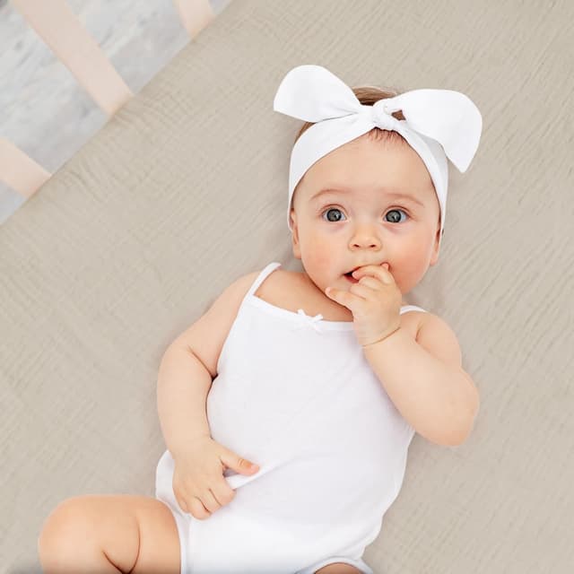 Thumbnail 6 de Peepeemax Musselin Spannbettlaken für Beistellbett (90x55 cm) – 2er Pack, braun