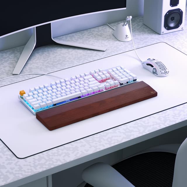 Detalle de Glorious Gaming Wooden Keyboard Wrist Rest (Full Size) – Golden Oak, weißes Eschenholz