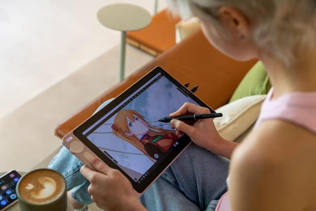 Detalle 2 de HUION Kamvas 13 13.3-inch drawing tablet