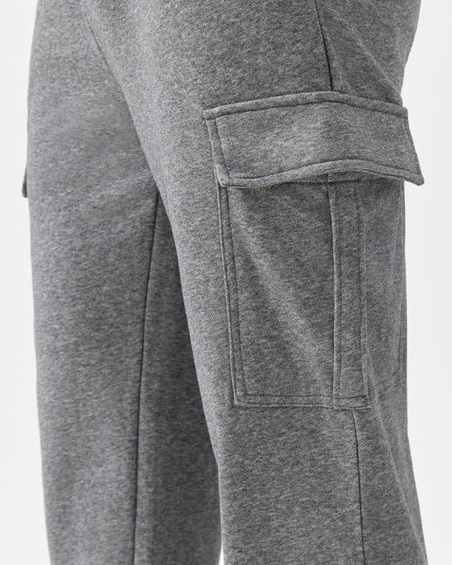 Detalle de Zylioo extra long inseam men’s sweatpants with pockets (open bottom)