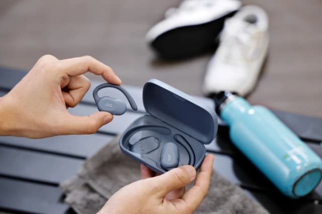 Detalle de JVC HA-NP40T Blau In-Ear-Kopfhörer mit Open-Ear-Design und IPX4