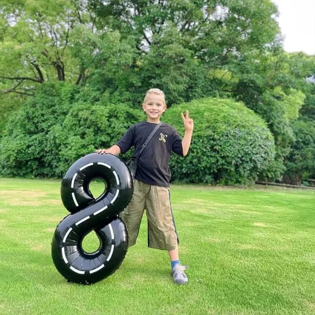 Detalle de 40 inch Race Car Black Number 8 Mylar Balloon (Racetrack theme)
