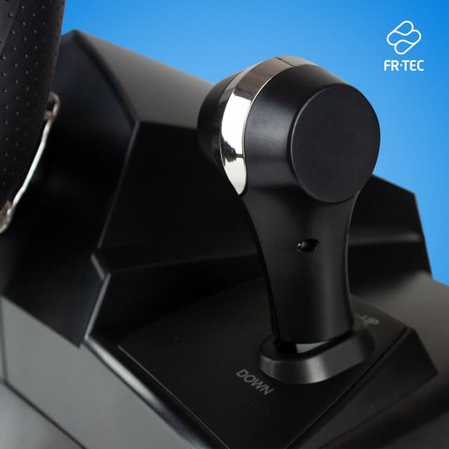 Detalle de FR-TEC Hurricane Wheel MKII volante y pedales para PC