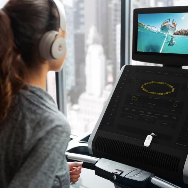 Detalle 2 de Twelve South AirFly SE Bluetooth Wireless Transmitter/Adapter für AirPods & kabellose Kopfhörer