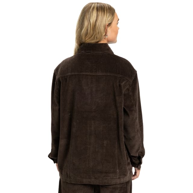 Detalle de Quiksilver Payarawa: camisa de mujer de pana con cremallera y look vintage