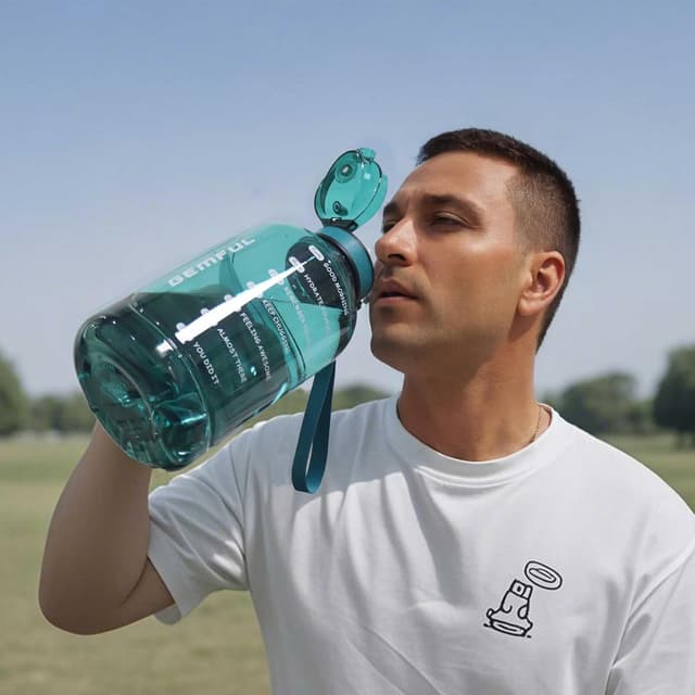 Detalle de GEMFUL Motivational Water Bottle 2L, BPA Free