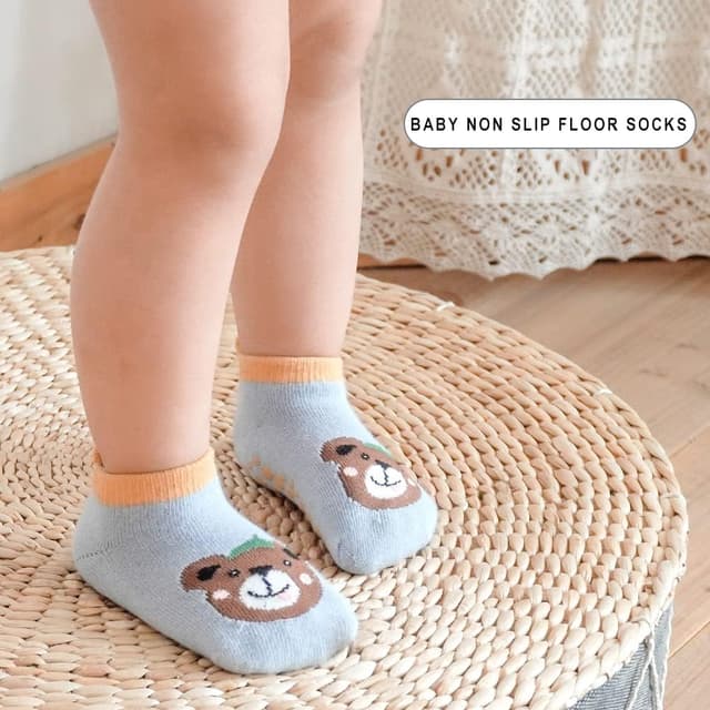 Detalle 2 de Exemaba Baby non-slip grips ankle socks (5 pairs) for toddlers – cartoon anti-skid for boys & girls