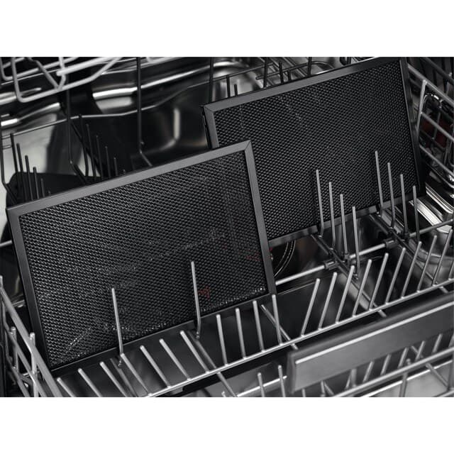 Detalle 2 de AEG TCH74B01FB placa inducción 68 cm 650 m³/h