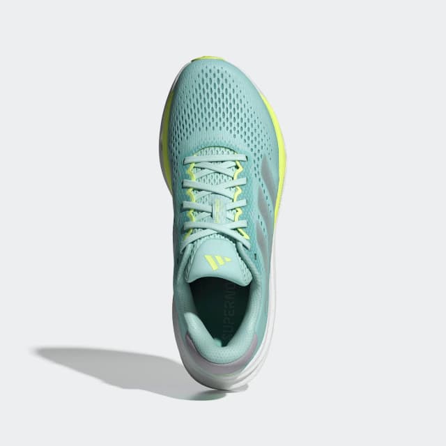 Detalle de adidas Supernova Stride Mujer, running