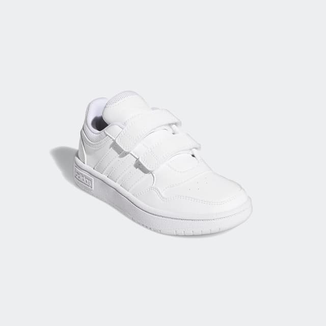 Detalle de adidas Hoops Lifestyle: zapatillas unisex de niños con cierre de velcro y amortiguación
