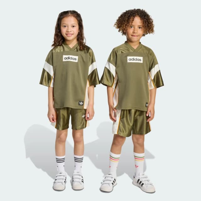 Imagen de Adidas Short Tee Set Kids 1 conjunto verde en OfertitasTOP