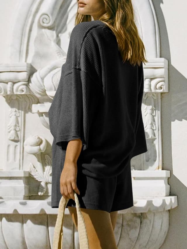 Detalle de Tankaneo Women’s Waffle Knit 2-Piece Lounge Set: 3/4 Sleeve Top & Elastic Waist Shorts