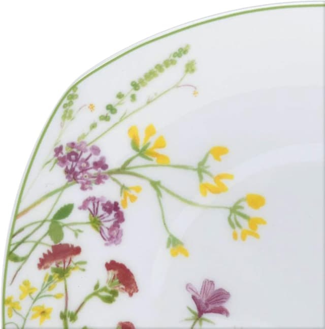 Detalle 2 de Mikasa Wildflower Garden 16-Piece Bone China Dinnerware Set for 4