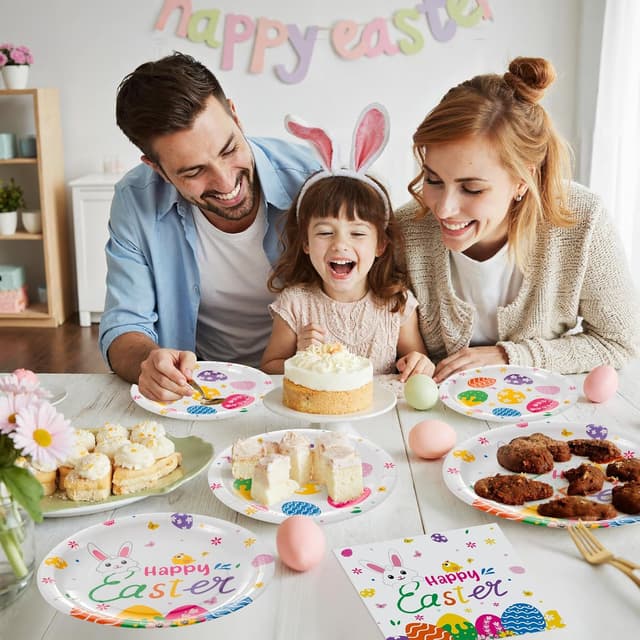 Detalle 2 de 150-Piece Happy Easter Plates and Napkins Paper Dinnerware Set (Easter Egg Hunt Tableware) — Serves 50