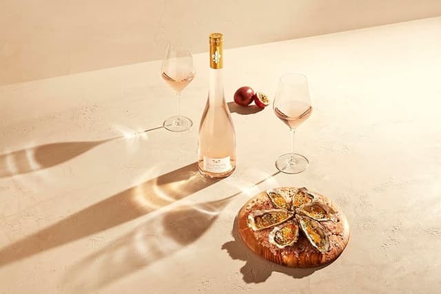 Thumbnail 6 de Château Sainte Marguerite Symphonie Rosé 750 ml 🍷