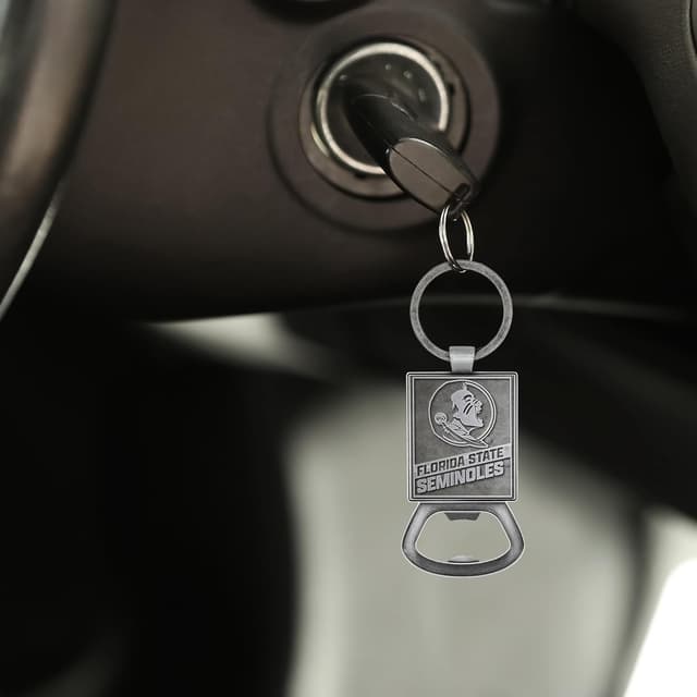 Detalle 2 de Rico Industries NCAA Pewter Style Bottle Opener Keychain