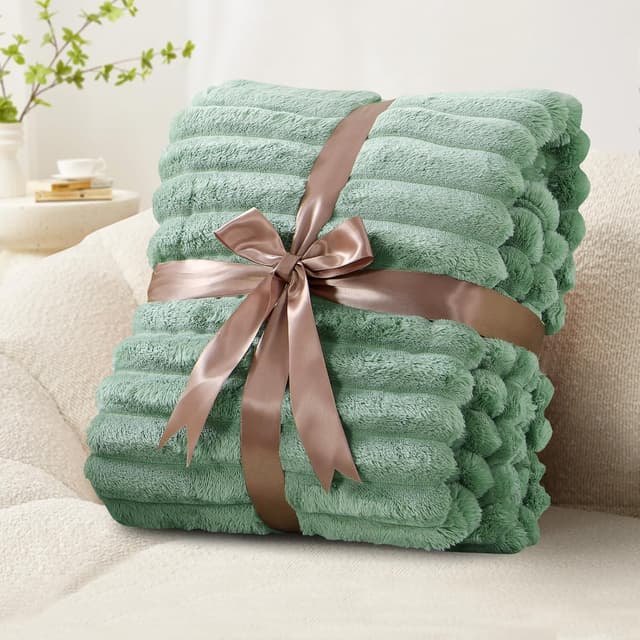 Detalle 2 de RUIKASI Kuscheldecke flauschig in Grün, 150x200 cm (Fleece-/Sofa- & Couchdecke)